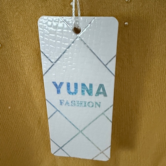 Mustard Yellow Sweater with Lace Detail - Picture 3 of 11